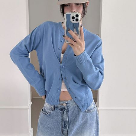 Dongdaemum Women’s Coats & Jackets, a testament to the elegance and quality of wholesale Korean fashion.