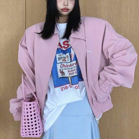 Dongdaemum Women’s Coats & Jackets, a testament to the elegance and quality of wholesale Korean fashion.