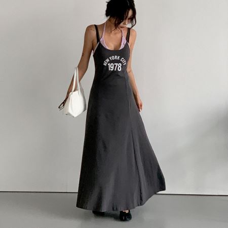 Dongdaemum Women’s Dresses, a testament to the elegance and quality of wholesale Korean fashion.