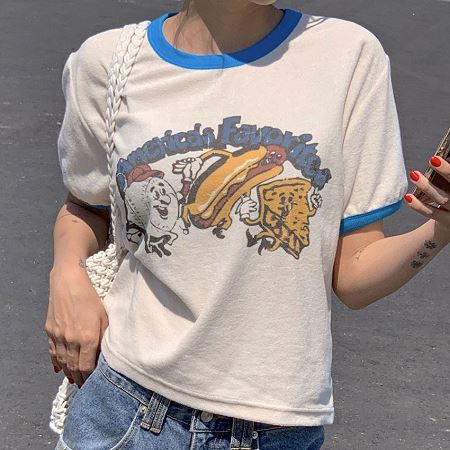 Dongdaemum Women’s Shirts, Tops & T-Shirts, a testament to the elegance and quality of wholesale Korean fashion.