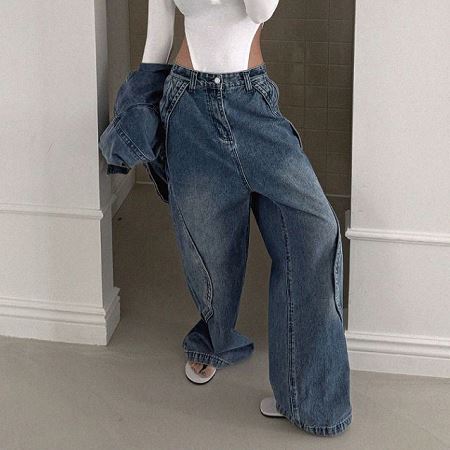 Dongdaemum Women’s Pants, a testament to the elegance and quality of wholesale Korean fashion.