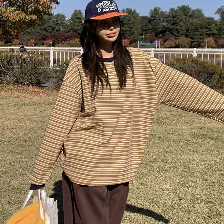 Dongdaemum Women’s Shirts, Tops & T-Shirts, a testament to the elegance and quality of wholesale Korean fashion.