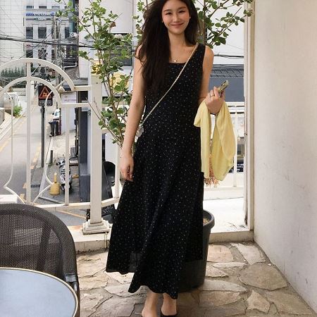 Dongdaemum Women’s Dresses, a testament to the elegance and quality of wholesale Korean fashion.