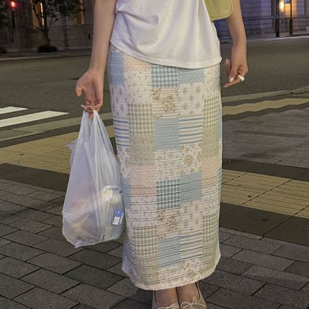 Dongdaemum Women’s Dresses, a testament to the elegance and quality of wholesale Korean fashion.