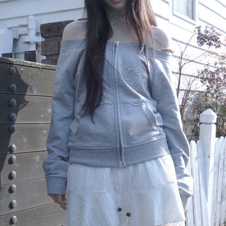 Dongdaemum Women’s Coats & Jackets, a testament to the elegance and quality of wholesale Korean fashion.