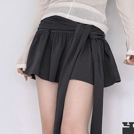 Dongdaemum Women’s Dresses, a testament to the elegance and quality of wholesale Korean fashion.