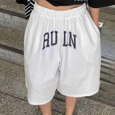 Dongdaemum Women’s Pants, a testament to the elegance and quality of wholesale Korean fashion.