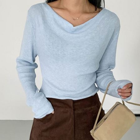 Dongdaemum Women’s Shirts, Tops & T-Shirts, a testament to the elegance and quality of wholesale Korean fashion.